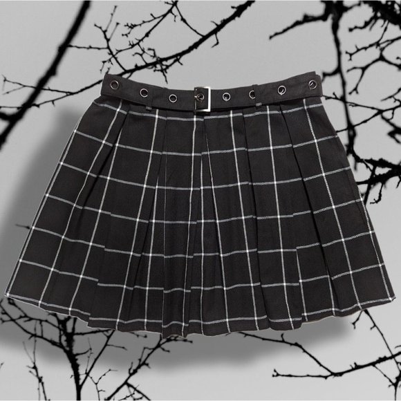 Hot Topic Dresses & Skirts - Hot Topic Checkered Circle Pleated Skirt Belted Dark Academia Gothic School sz L